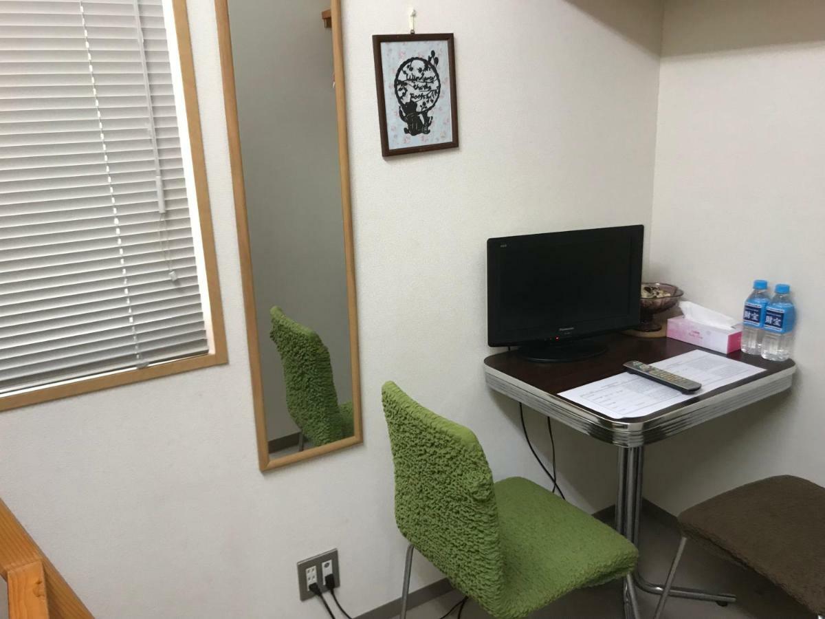 Hotel Career Cooporation à Ōsaka Extérieur photo
